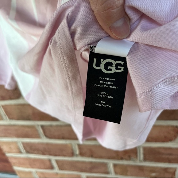 UGG pale pink color block logo top. XS NWT. Great gift idea - Picture 10 of 10